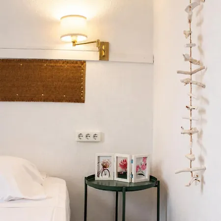 بيت ضيافة Malvarrosa 2*
