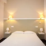 Malvarrosa Beach Guest house 2*