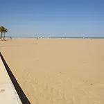 בית הארחה Malvarrosa ולנסיה