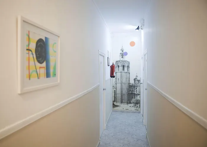 Malvarrosa Beach Guest house 2*